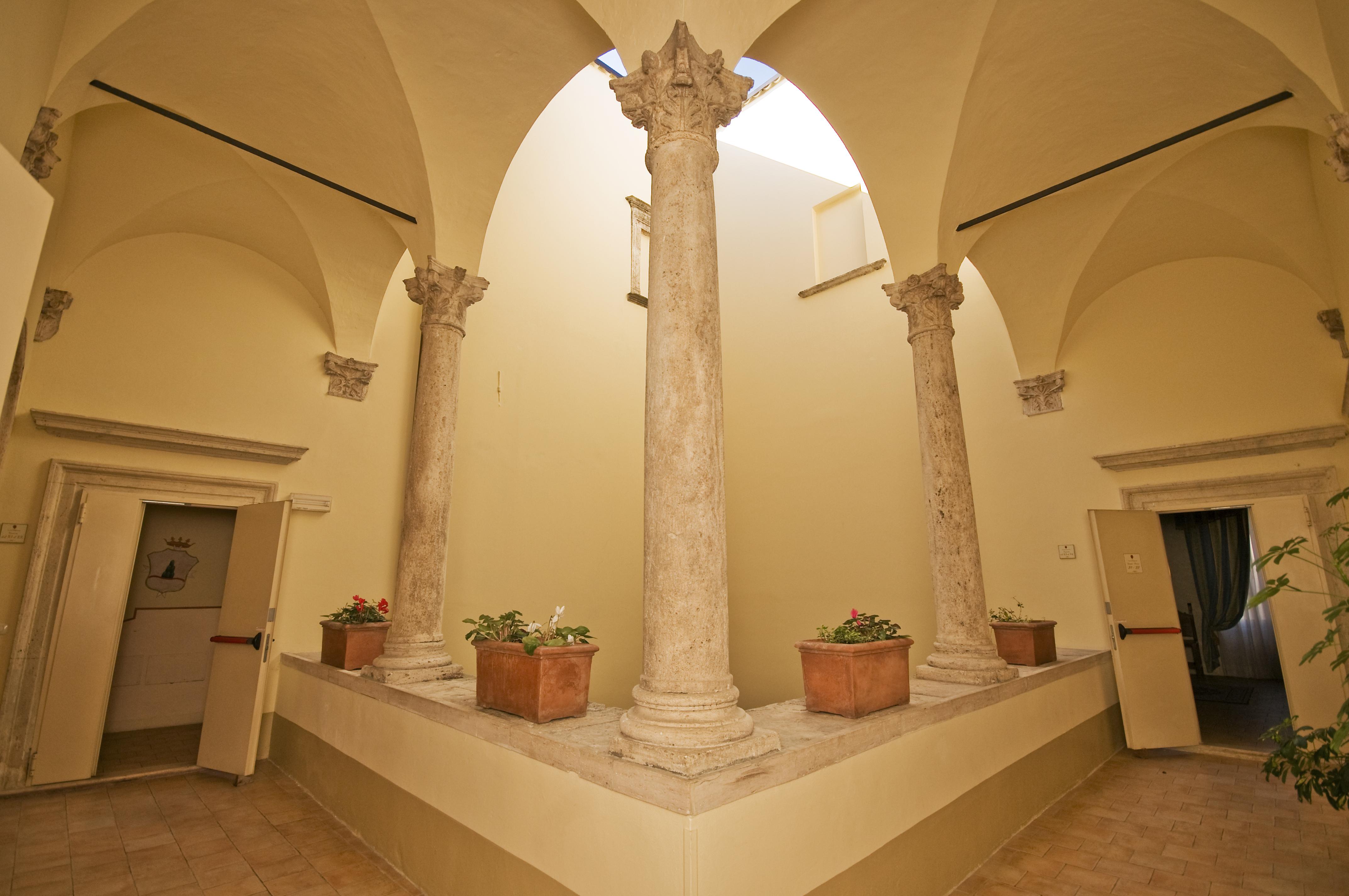 Palazzo Guiderocchi Hotel Асколи Пичено Екстериор снимка
