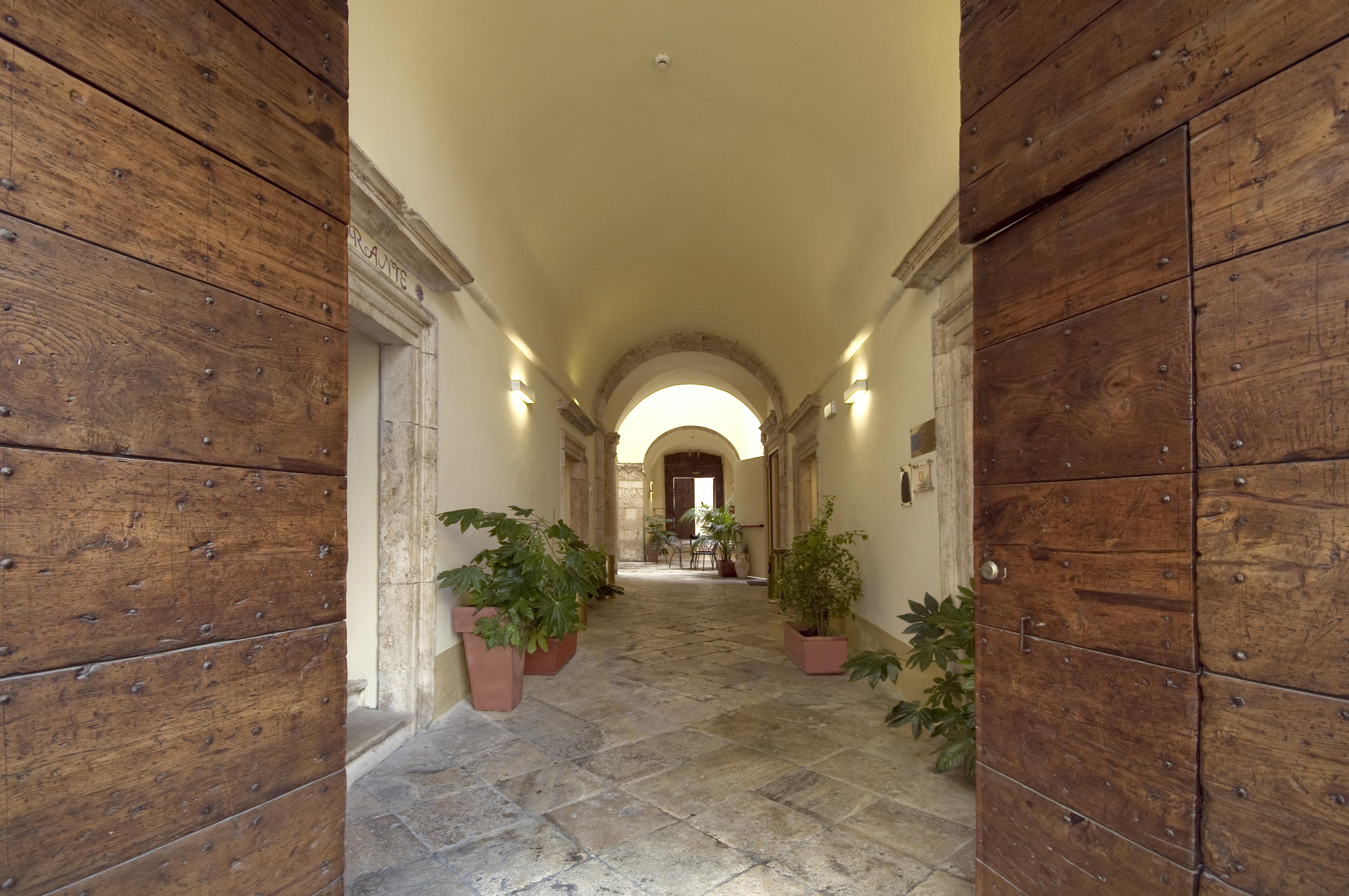 Palazzo Guiderocchi Hotel Асколи Пичено Екстериор снимка