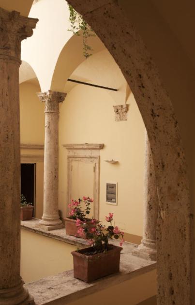 Palazzo Guiderocchi Hotel Асколи Пичено Екстериор снимка
