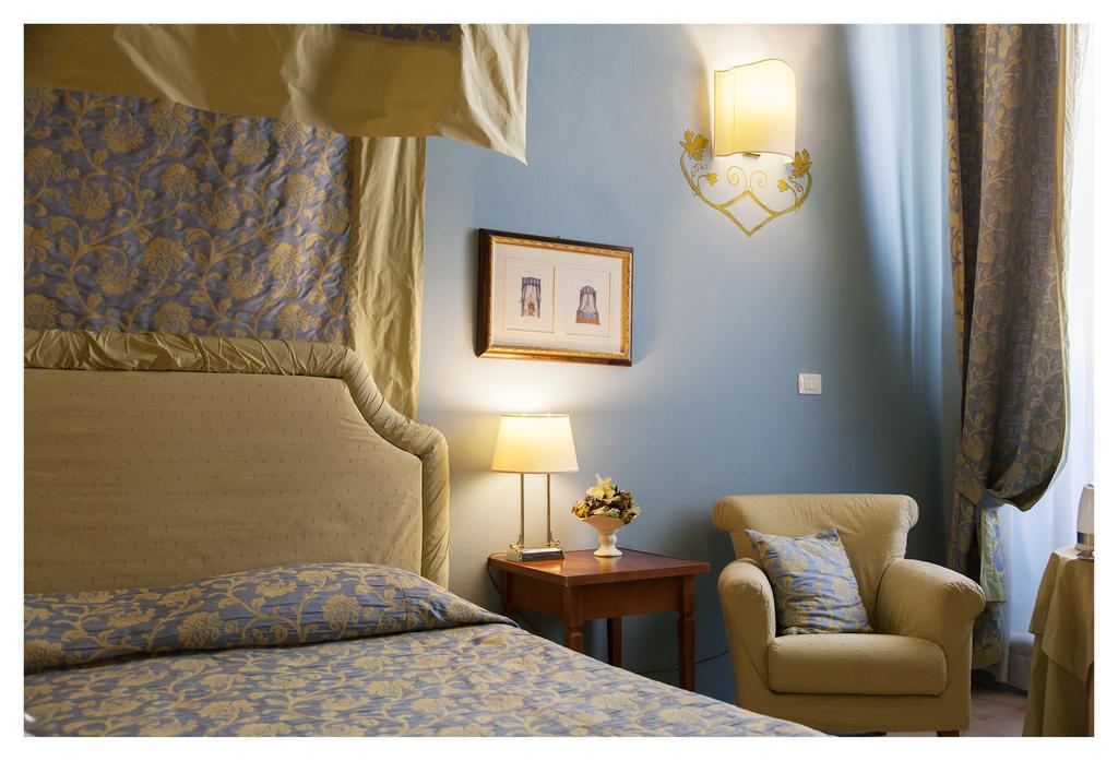 Palazzo Guiderocchi Hotel Асколи Пичено Екстериор снимка