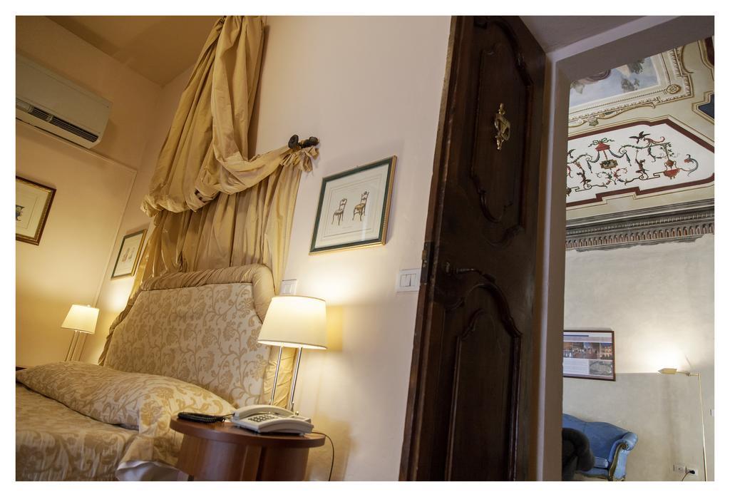 Palazzo Guiderocchi Hotel Асколи Пичено Екстериор снимка